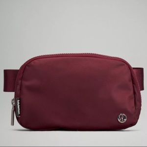 NWT Lululemon Belt Bag !!!